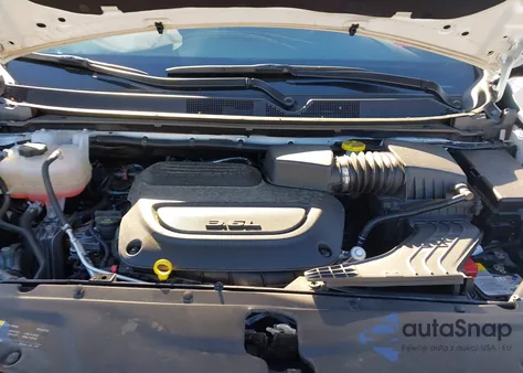 2025 Chrysler Pacifica Select из США, поврежденный, VIN 2C4RC1BG9SR555469